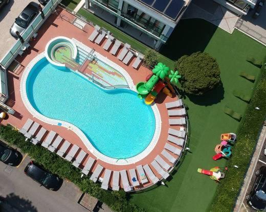 Hotel 2000 リッチョーネ エクステリア 写真