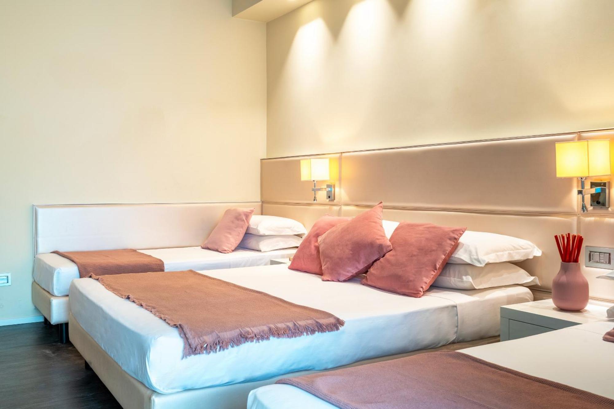 Hotel 2000 リッチョーネ エクステリア 写真